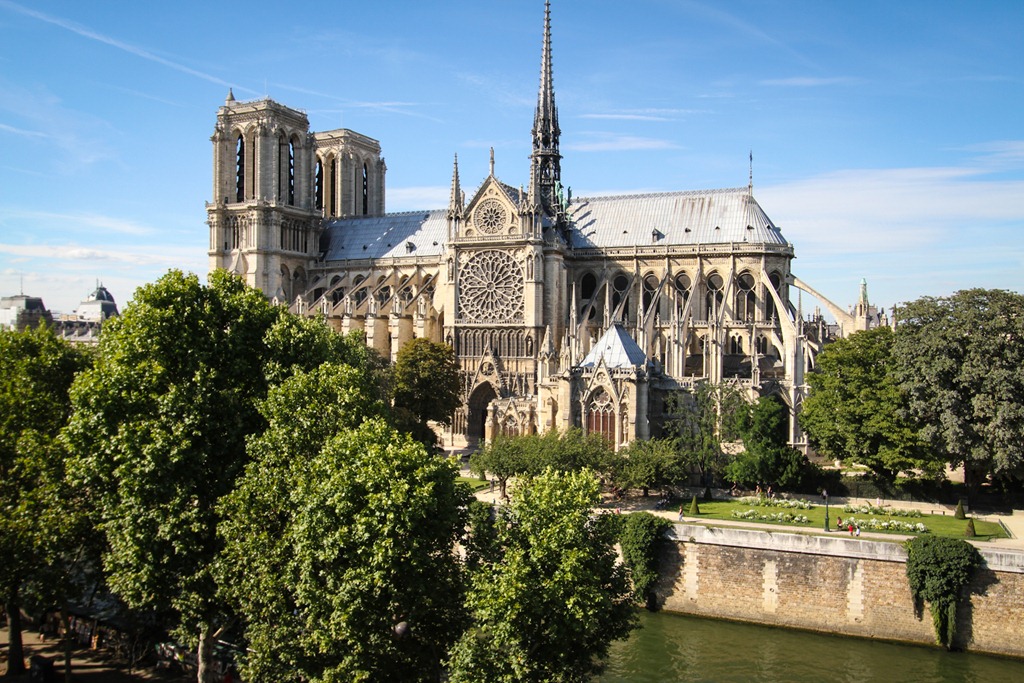 HOUSE IN PARIS house in paris: