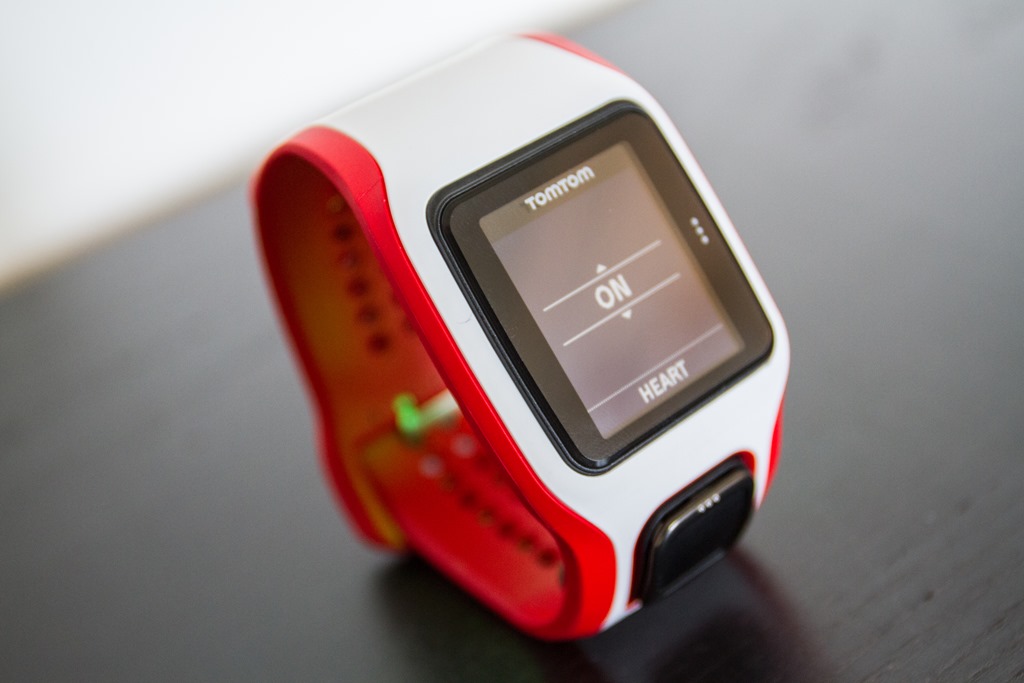 tomtom runner cardio charger