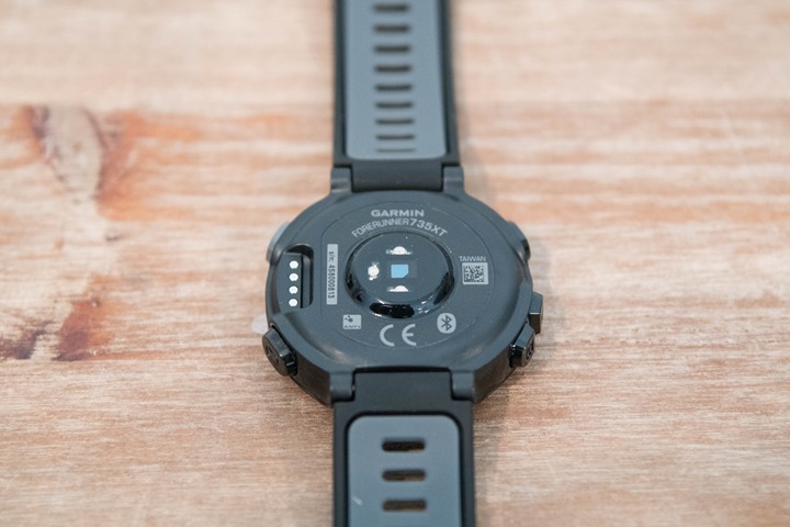 Garmin-FR735XT-BackOfUnit