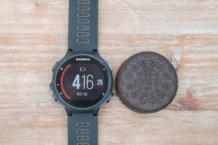 Garmin-FR735XT-Size-Oreo-Side