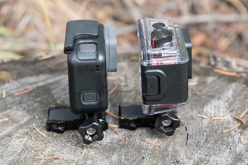 GoPro-Hero5-Black-vs-Garmin-VIRB-Ultra-30-Waterproocase-Side