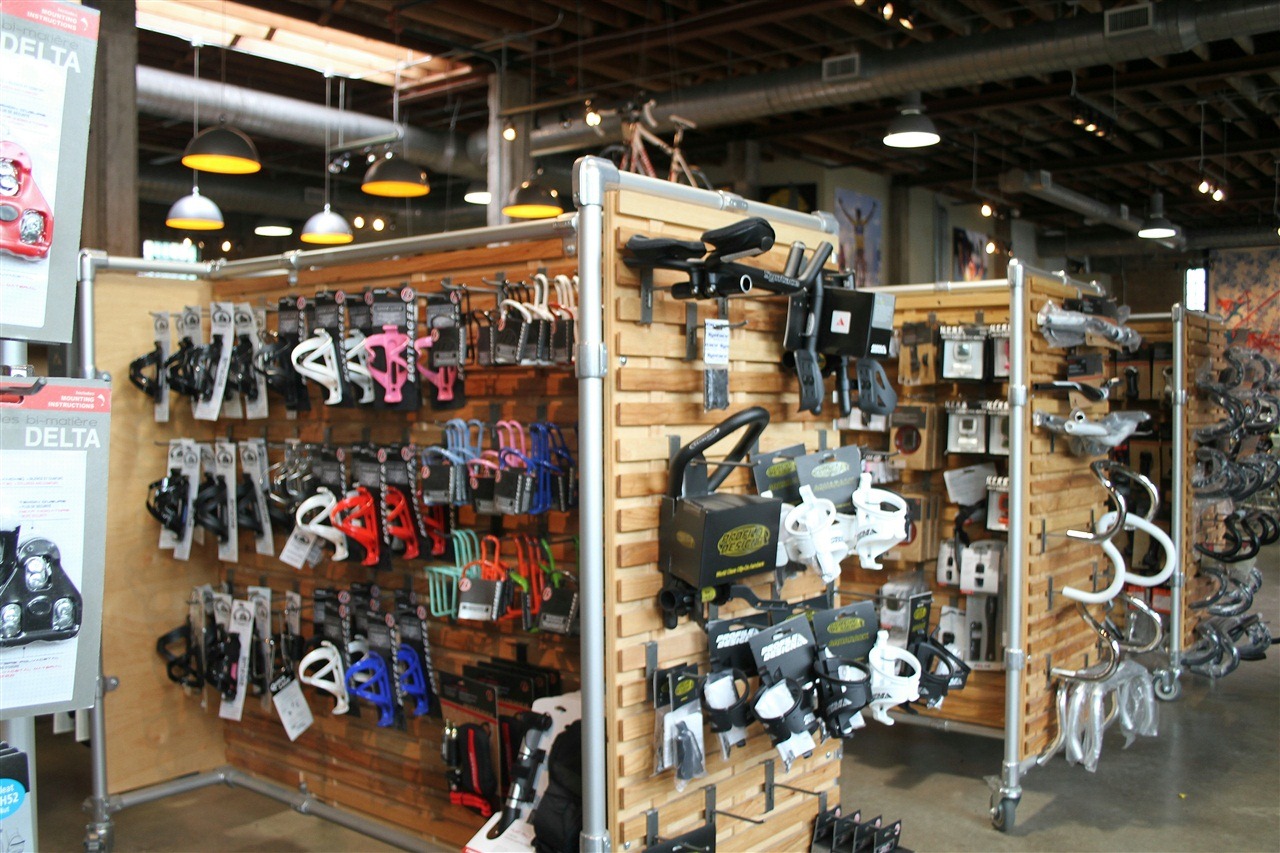 a look inside lance armstrongs bike shop 11