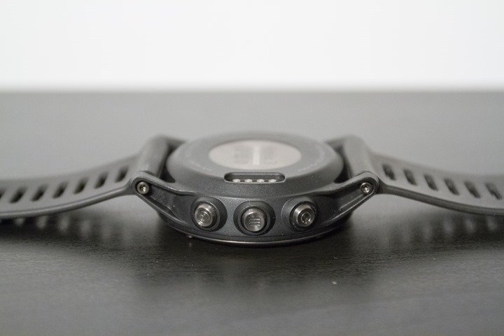 Fenix3-Unboxing-OnBack_thumb.jpg