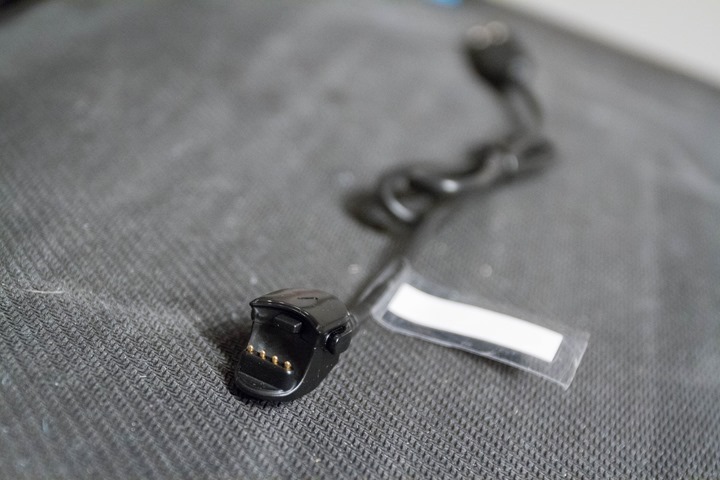 Garmin-Vaira-Vision-Charging-Cable