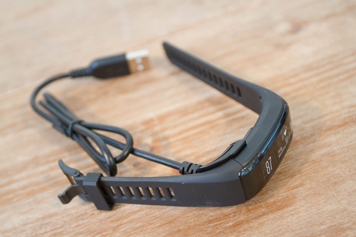 garmin vivofit charging