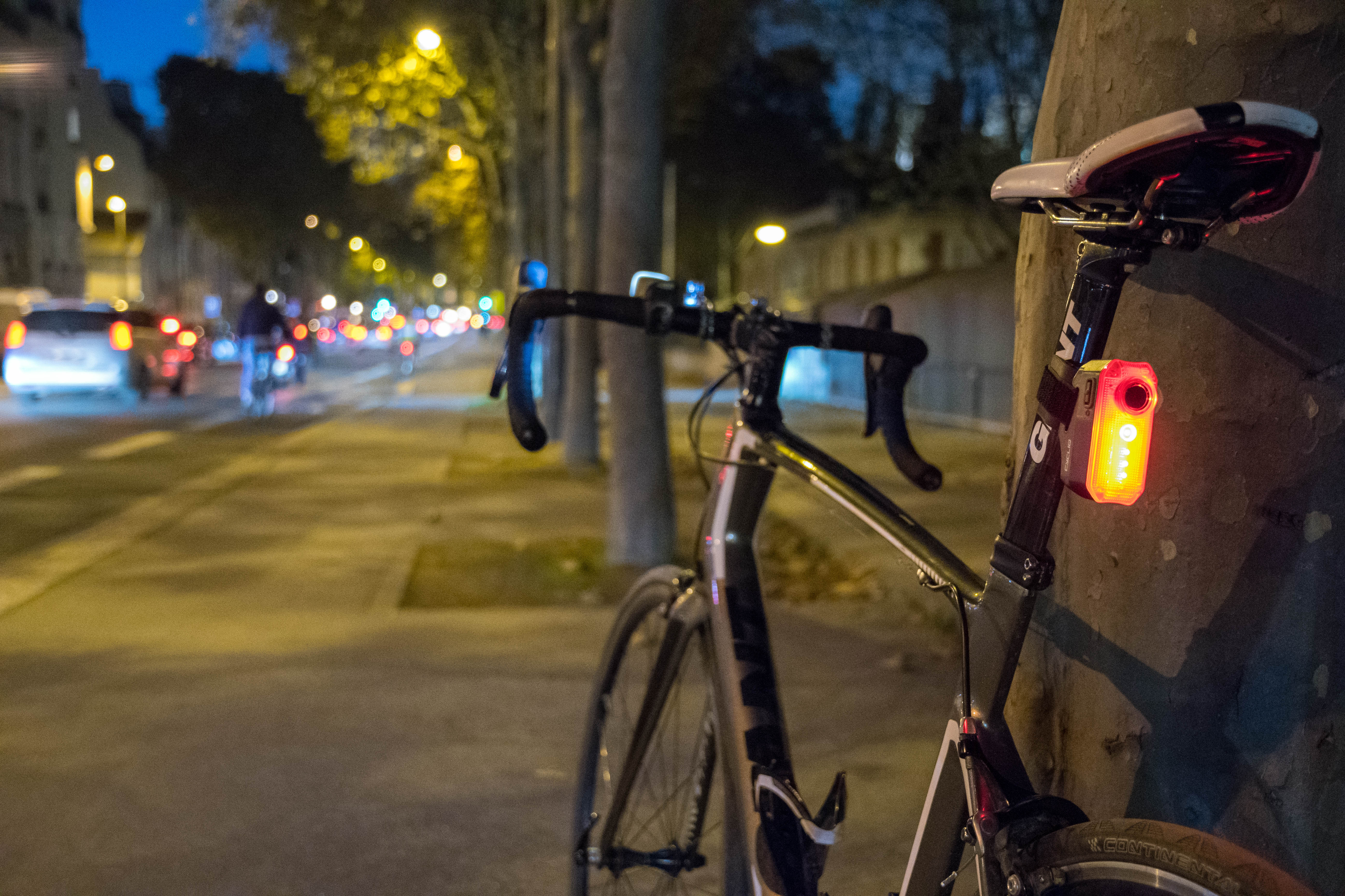 cycliq fly 6 rear camera light