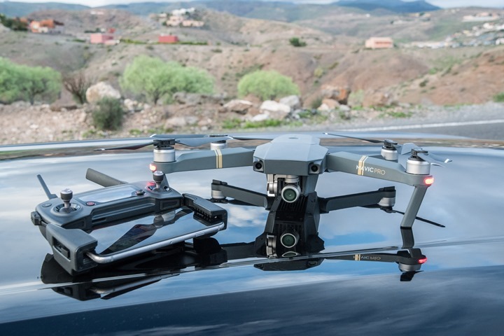 DJI-Mavic-Car-Top