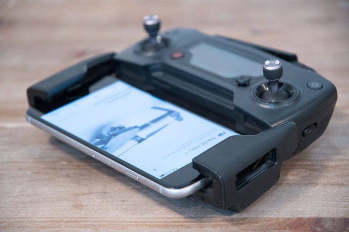 DJI-Mavic-Controller-Phone