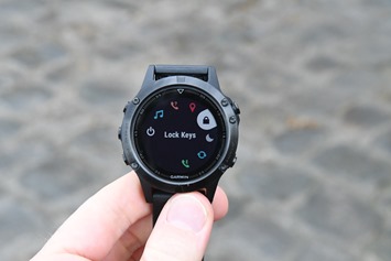 Garmin-Fenix5-Control-Wheel-LockScreen