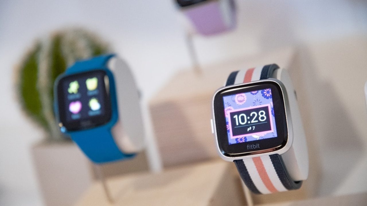 what apps work with fitbit versa