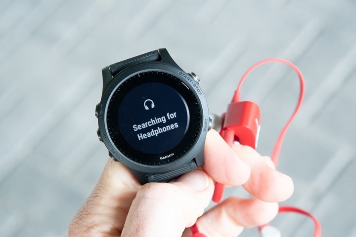 Garmin-FR945-HeadphonePairing