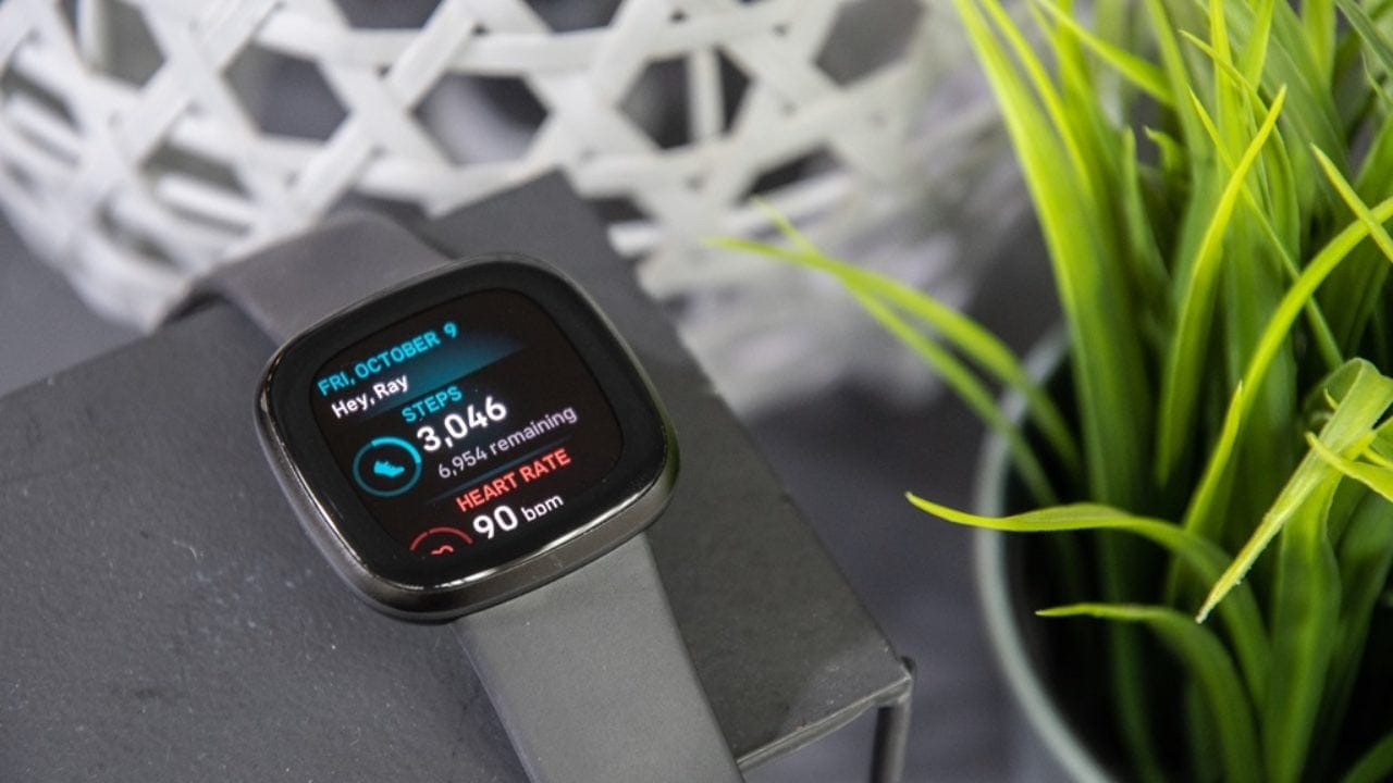 Fitbit Versa 3 In-Depth Review | DC 